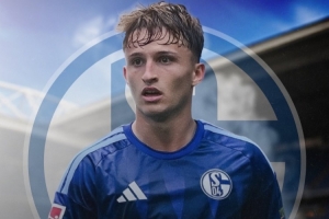 德天空：沙尔克04与21岁左后卫贝克尔续约至2030年，含解约金条款